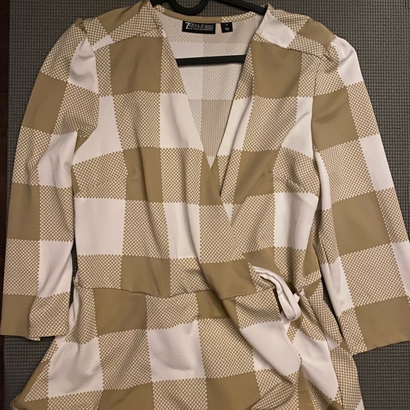 NY and Co peplum top - Picture 1 of 1